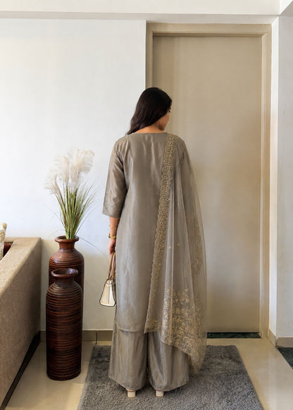 RAYA SUIT SET