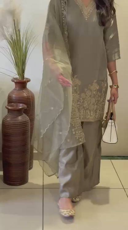 RAYA SUIT SET